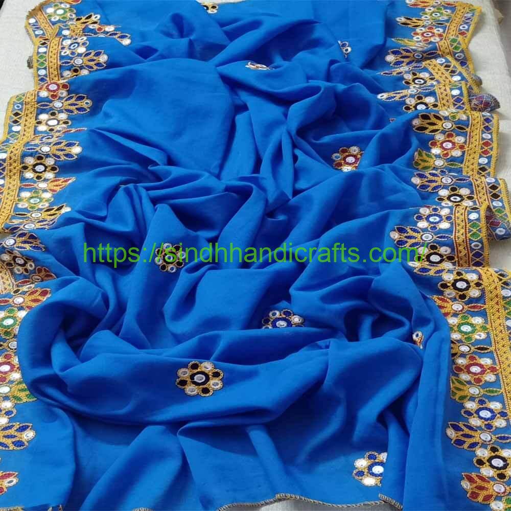 Aari work Dupatta 3a Trendy Aari Embroidery Dupatta Designs