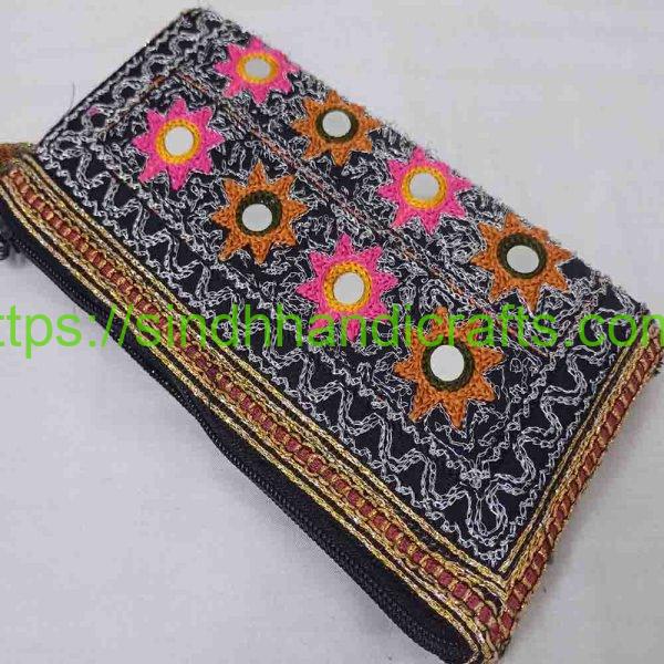 Ladies Hand Purse with Traditional Style
