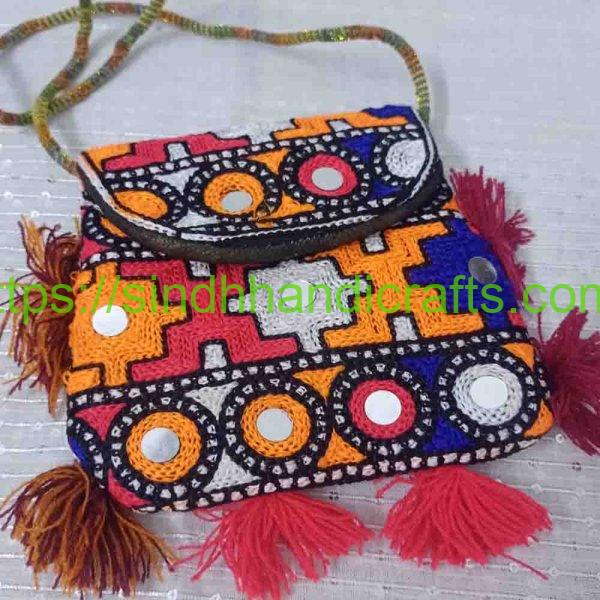 Traditional Purse Design for Girls