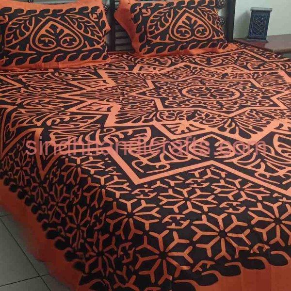 Traditional Bed Sheets with 2 Pillow Covers