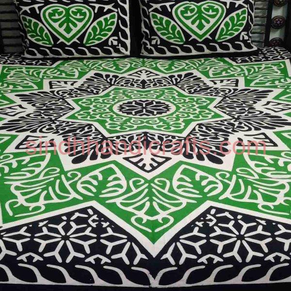 Traditional Bed Sheet Design in Pakistan (with 2 Pillow Covers)