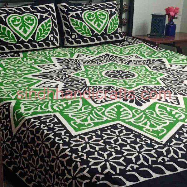 Traditional Bed Sheet Design in Pakistan (with 2 Pillow Covers)