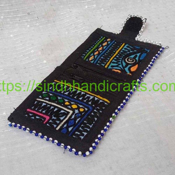 Hand Embroidered Ladies Wallet - Image 2