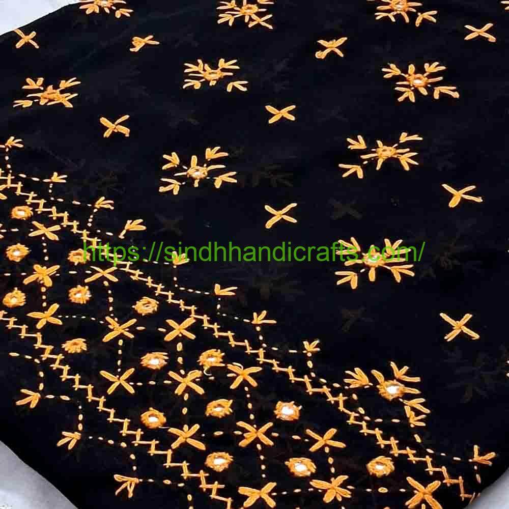 Hand Embroidered Chadar 97b Sophisticated Sindhi Chadar Ladies