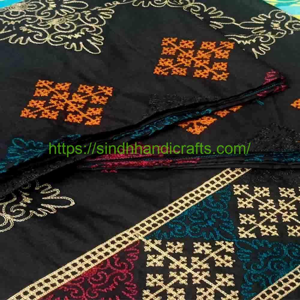 Sindhi Embroidery Bedsheet 1c Sindhi Aari Work Bed Sheets (with 2 Pillow Covers)