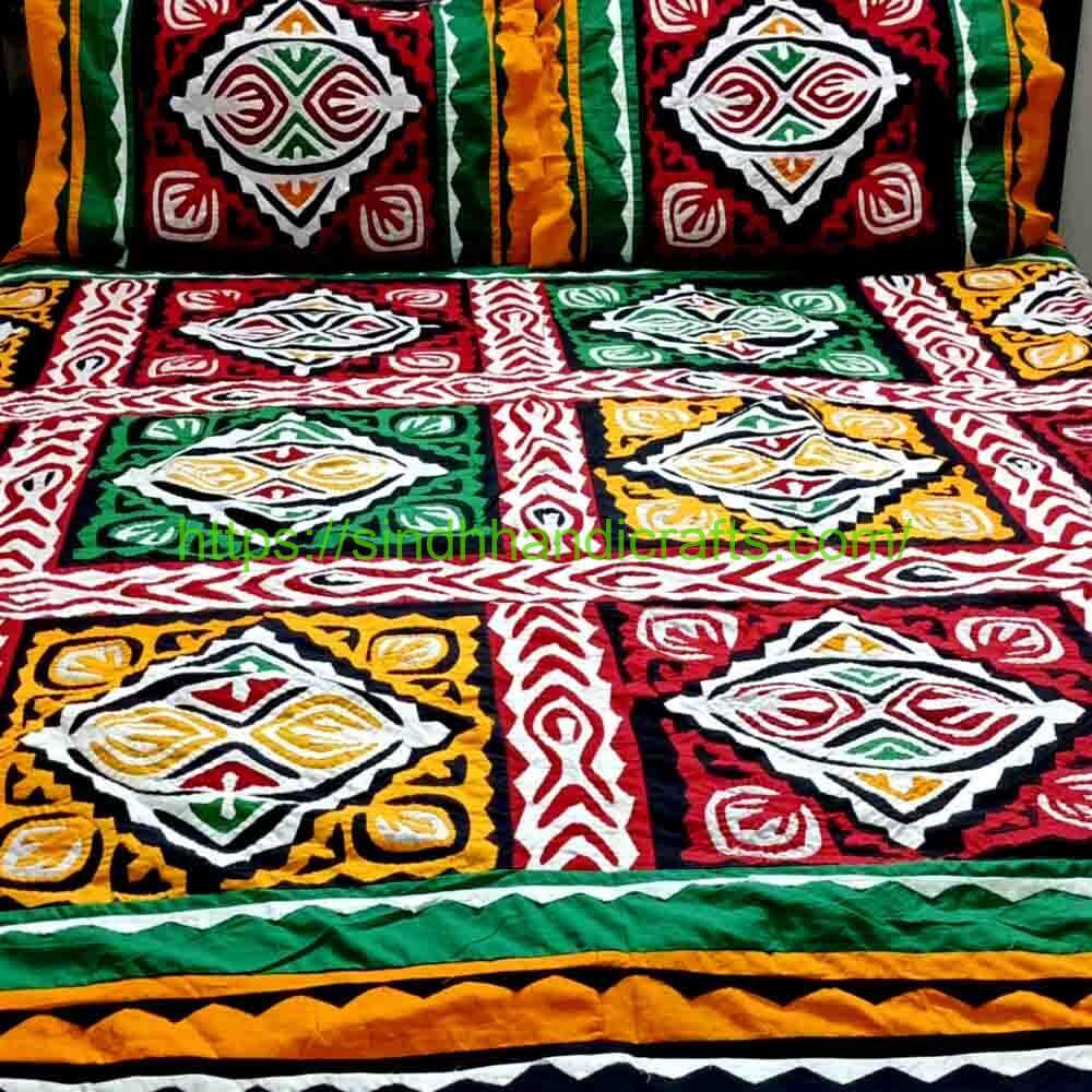 Rilli 12a Handmade Bedsheet Design (Applique Work) with 2 Pillow Covers